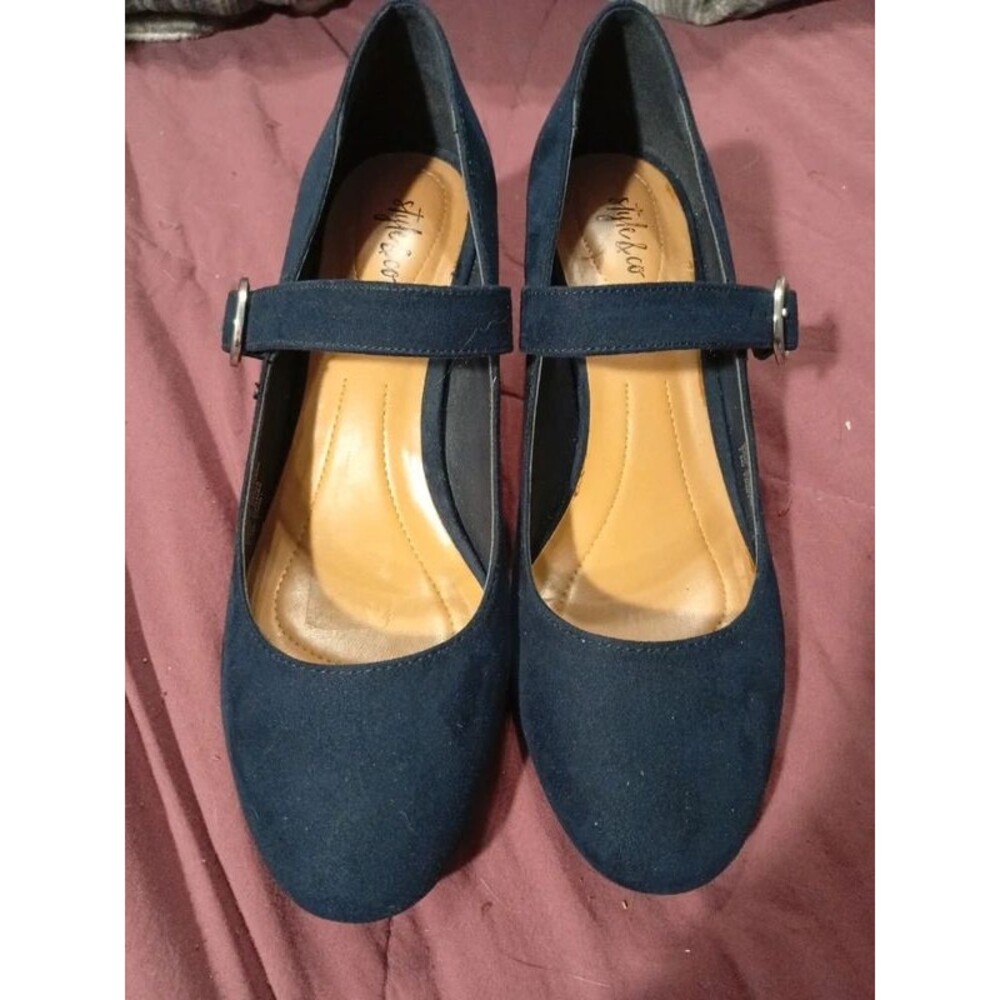 Ladies Navy blue Style & Co. Jurnae Mary Jane block heel pumps size 7